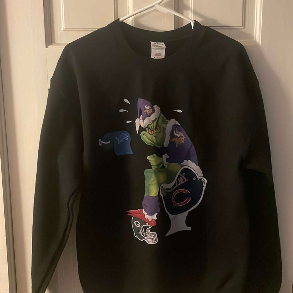 Grinch Santa Chicago Bears Minnesota Vikings Toilet Green Bay Packers crew neck